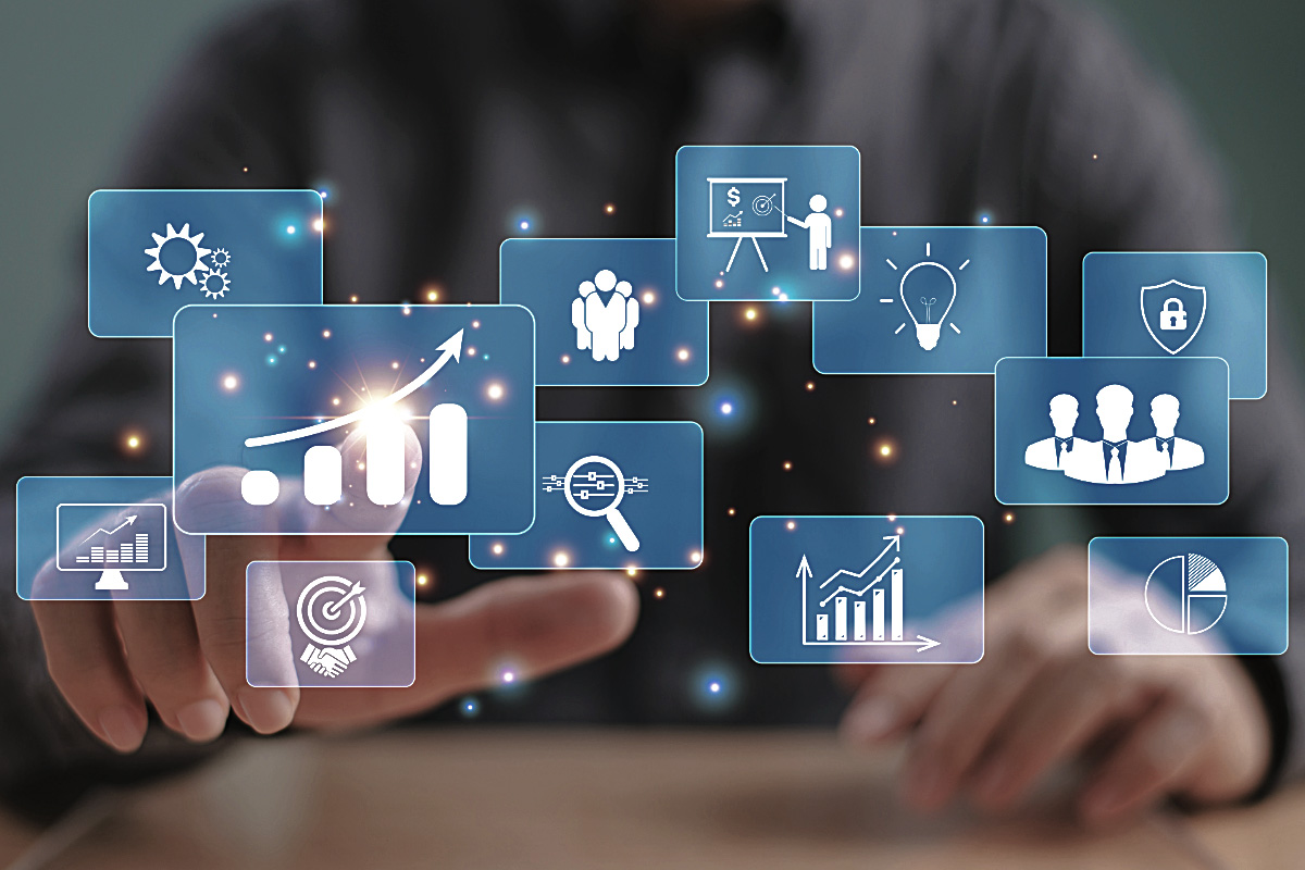 A professional digital interface being navigated by hand, displaying interconnected icons for growth analytics, risk mitigation, and systemic deconstruction, representing BeeZee Vision’s COA 1b Forensic SITREP process. Alt Text (Spanish): Una interfaz digital profesional navegada a mano, que muestra íconos interconectados de análisis de crecimiento, mitigación de riesgos y deconstrucción sistémica, representando el proceso Forensic SITREP COA 1b de BeeZee Vision.